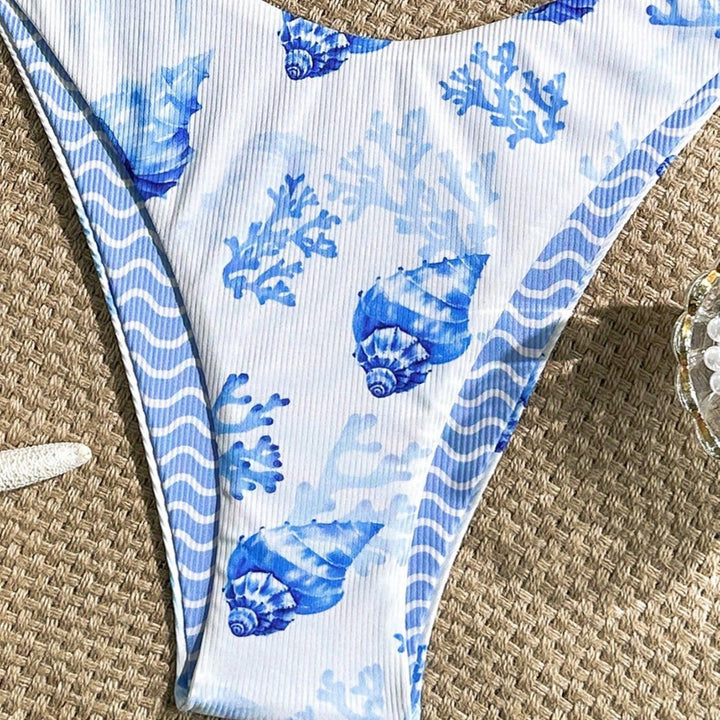 Women's Triangle Bikini with Maritime Shell Decoration Mune Fashion