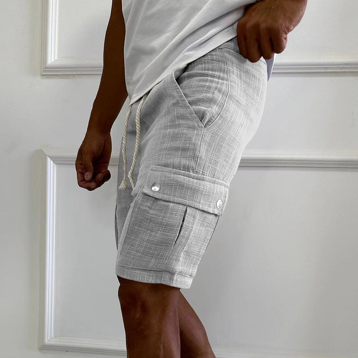 Men's urban cargo Bermuda shorts made of linen-cotton blend with elastic drawstring waistband and snap-flap pockets Mune Fashion