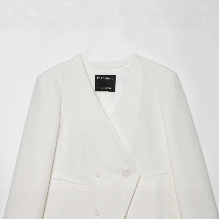Women's Cropped Double-Breasted Blazer with Deep V-Neck and Cuffs Mune Fashion