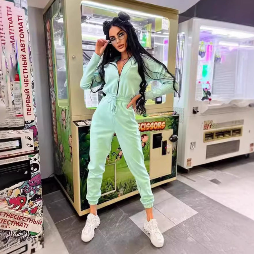 Women's cozy hooded jumpsuit with zipper and fitted drawstring Mune Fashion