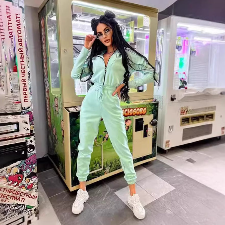 Women's cozy hooded jumpsuit with zipper and fitted drawstring Mune Fashion