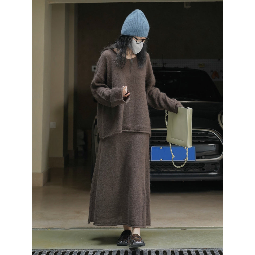 Women's Oversized Sweater in Mohair Look with Wide Round Neckline and Extra Soft Fiber Mune Fashion