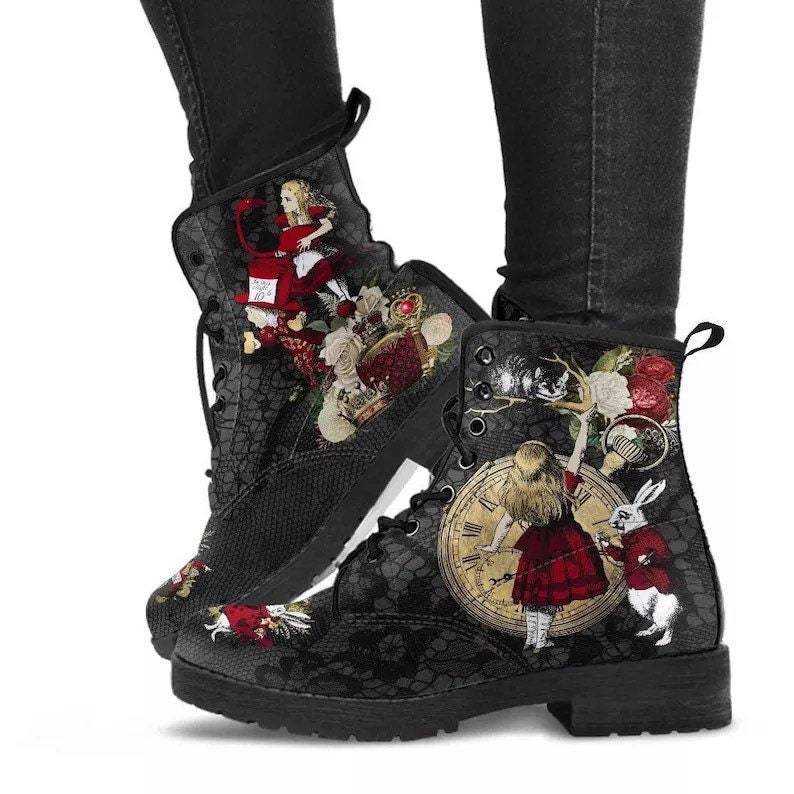 Women's trendy ankle-high laced biker boots with striking skull rose print and sturdy profile sole Mune Fashion