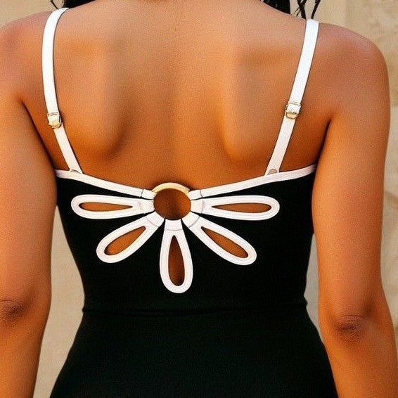 Women's Sporty Swimsuit with Innovative Back Design Mune Fashion