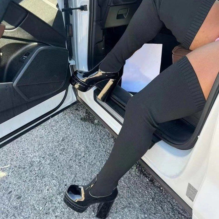 Women's over-the-knee boots with platform sole and elastic shaft construction Mune Fashion