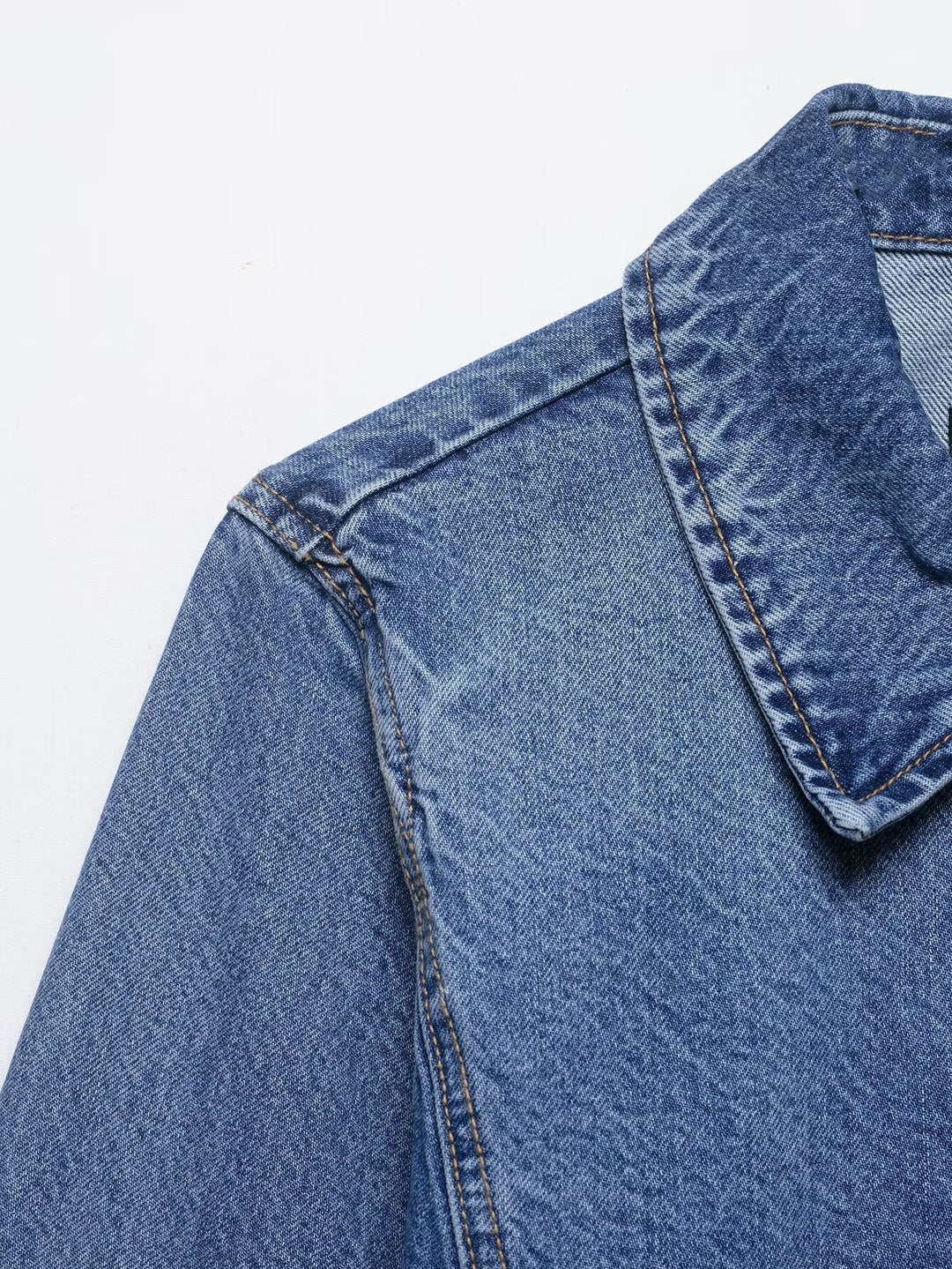 Women's Oversize Denim Jacket in Boxy Cut with Short Silhouette and Patch Pockets Mune Fashion