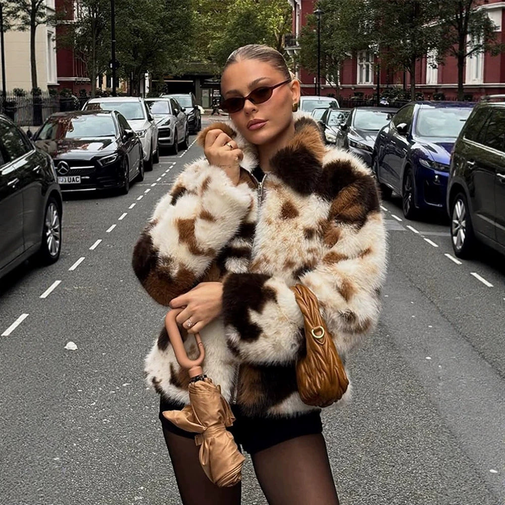 Women's Short Patchwork Faux Fur Jacket with Zipper and Boxy Silhouette Mune Fashion