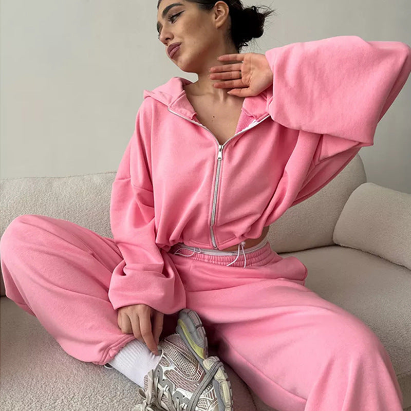 Women nan cropped zipper hoodie with drawstring hem and wide sweatpants cut Mune Fashion