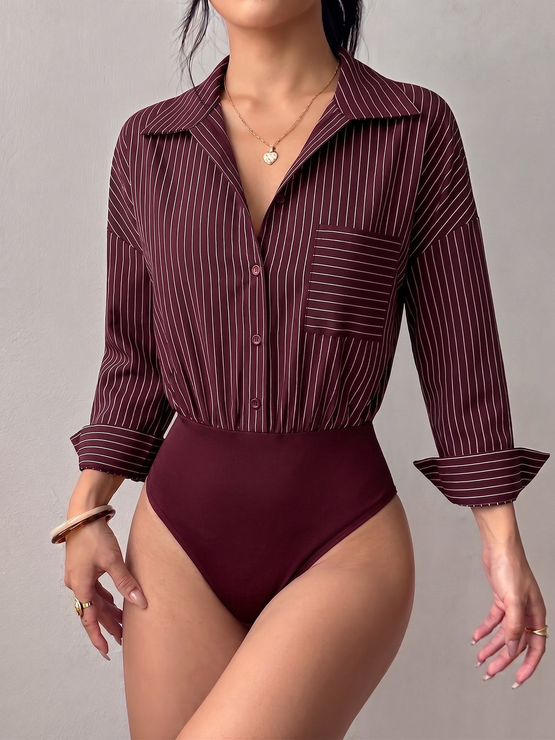 Women's shirt-body with tailored fit, Kent collar and fine stripe pattern Mune Fashion