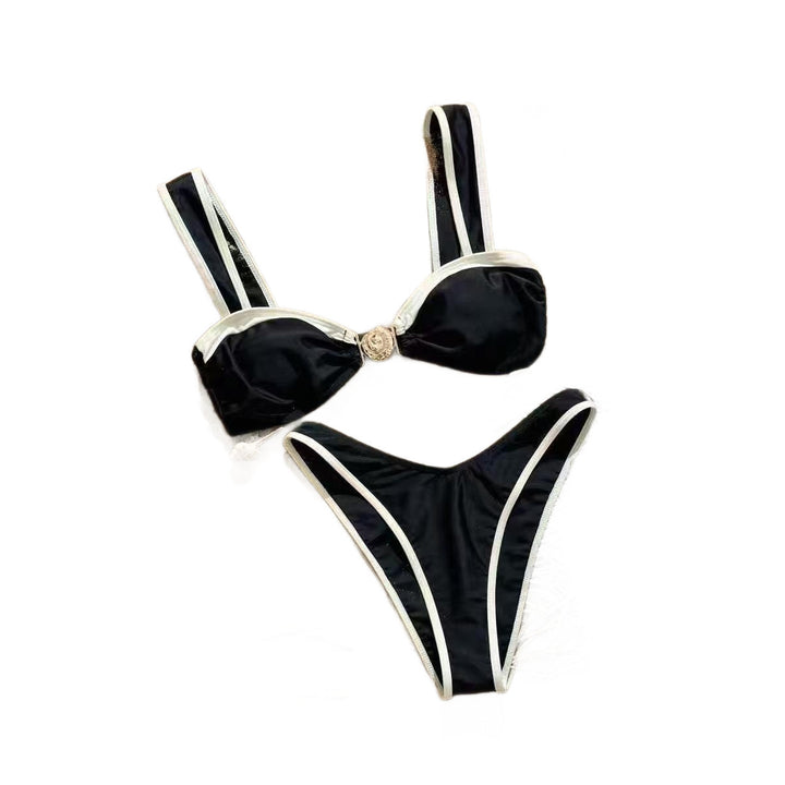 Women's Designer Bikini with Elegant Closure Mune Fashion