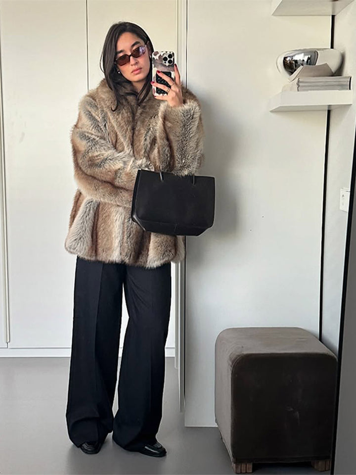 Women Short Fur Coat in Boxy Cut with Striped Faux Fur Look Mune Fashion