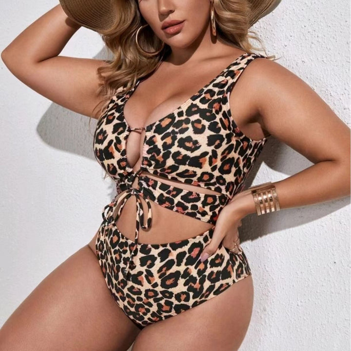 Women's patterned one-piece swimsuit with cut-out design Mune Fashion