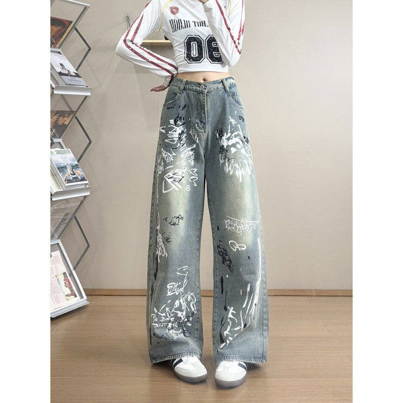 Women's Stylish Oversized Jeans with Graphic Print Mune Fashion