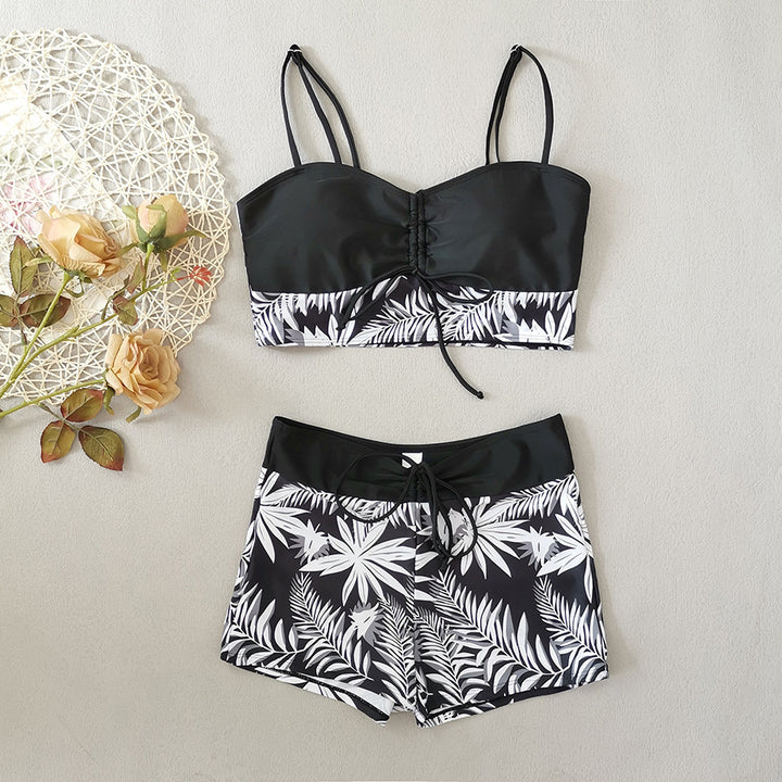 Women's Crop Top Bikini with Floral Design and Comfortable Shorts Mune Fashion