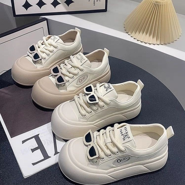 Women's stylish sneakers with unique details and high wearing comfort Mune Fashion