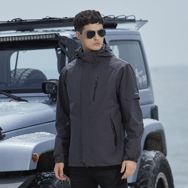 Ladies' technical rain and leisure jacket with adjustable hood and multiple pockets Mune Fashion