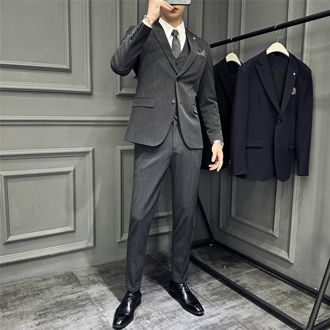 Men's Slim-Fit Business Suit with Vest, Narrow Lapel and Fine Texture Mune Fashion