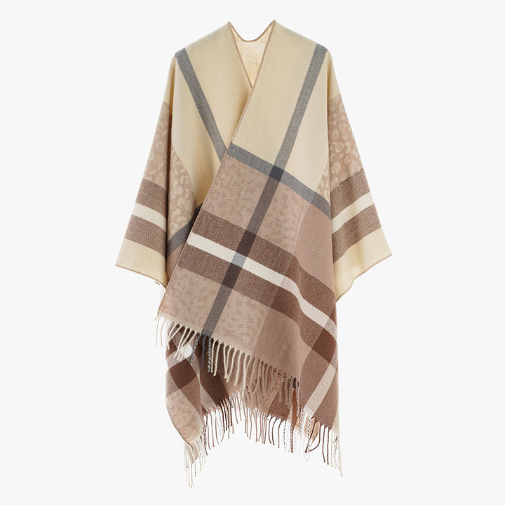Women's Oversized Poncho with Fringes and Check Pattern Mune Fashion