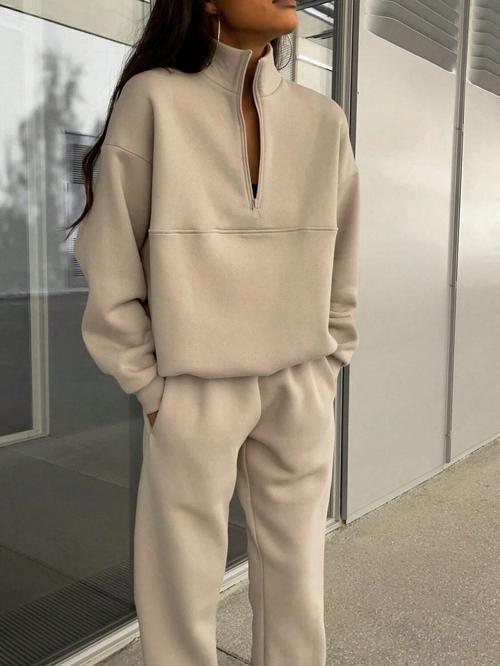 Women’s Oversize Half-Zip Sweatshirt with Stand-Up Collar and Soft Jogging Pants Mune Fashion
