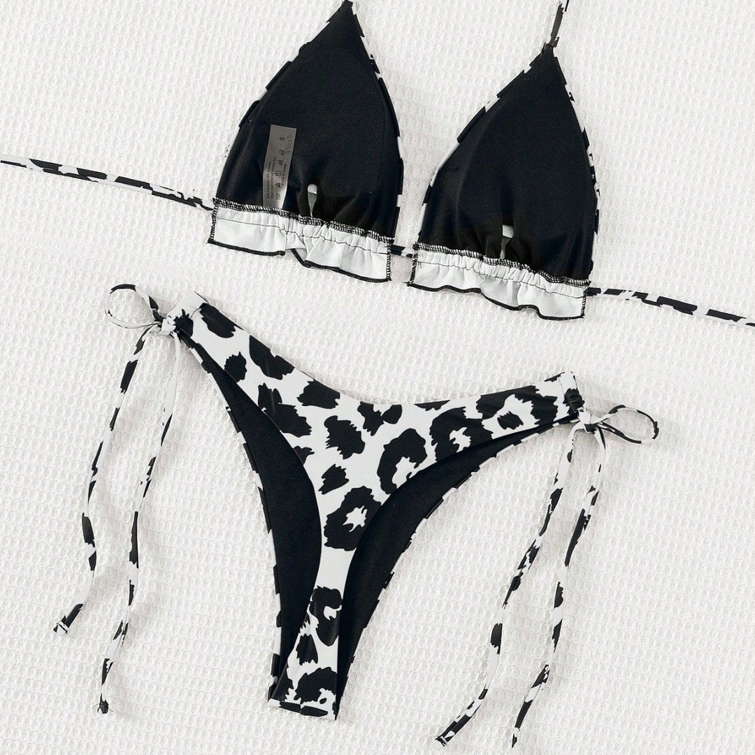 Women's triangle bikini with deep neckline and adjustable ties Mune Fashion