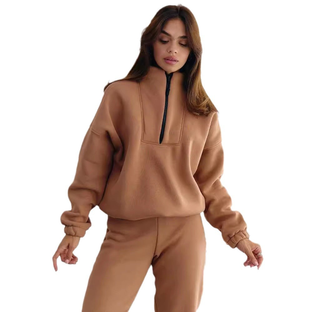Women's athleisure two-piece set made of thick French terry with a high collar, half zipper, and drawstring pants Mune Fashion