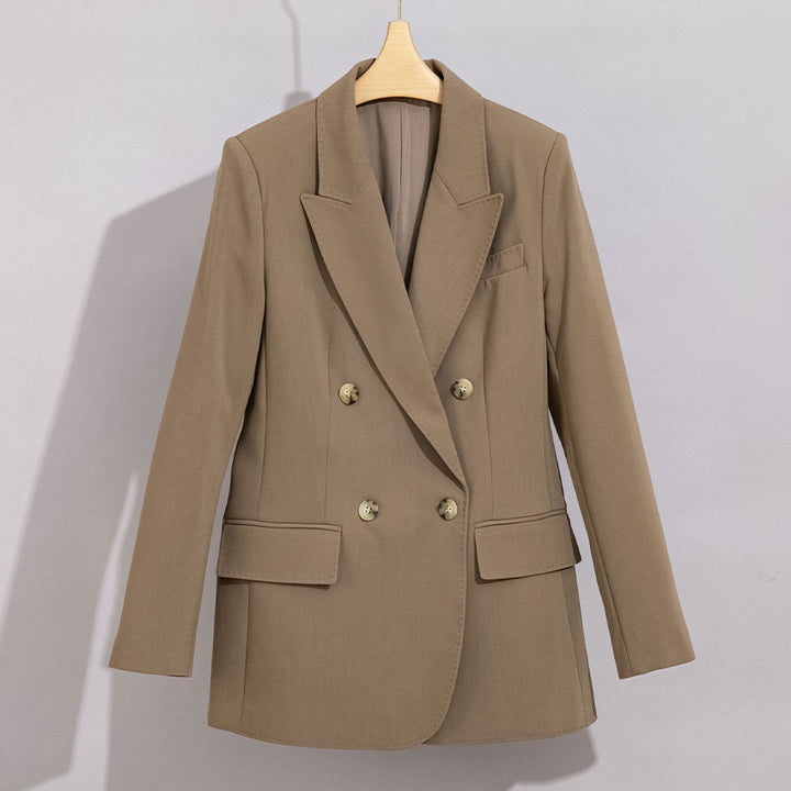 Women's Double-Breasted Structured Blazer with Distinctive Lapels and Flap Pockets Mune Fashion