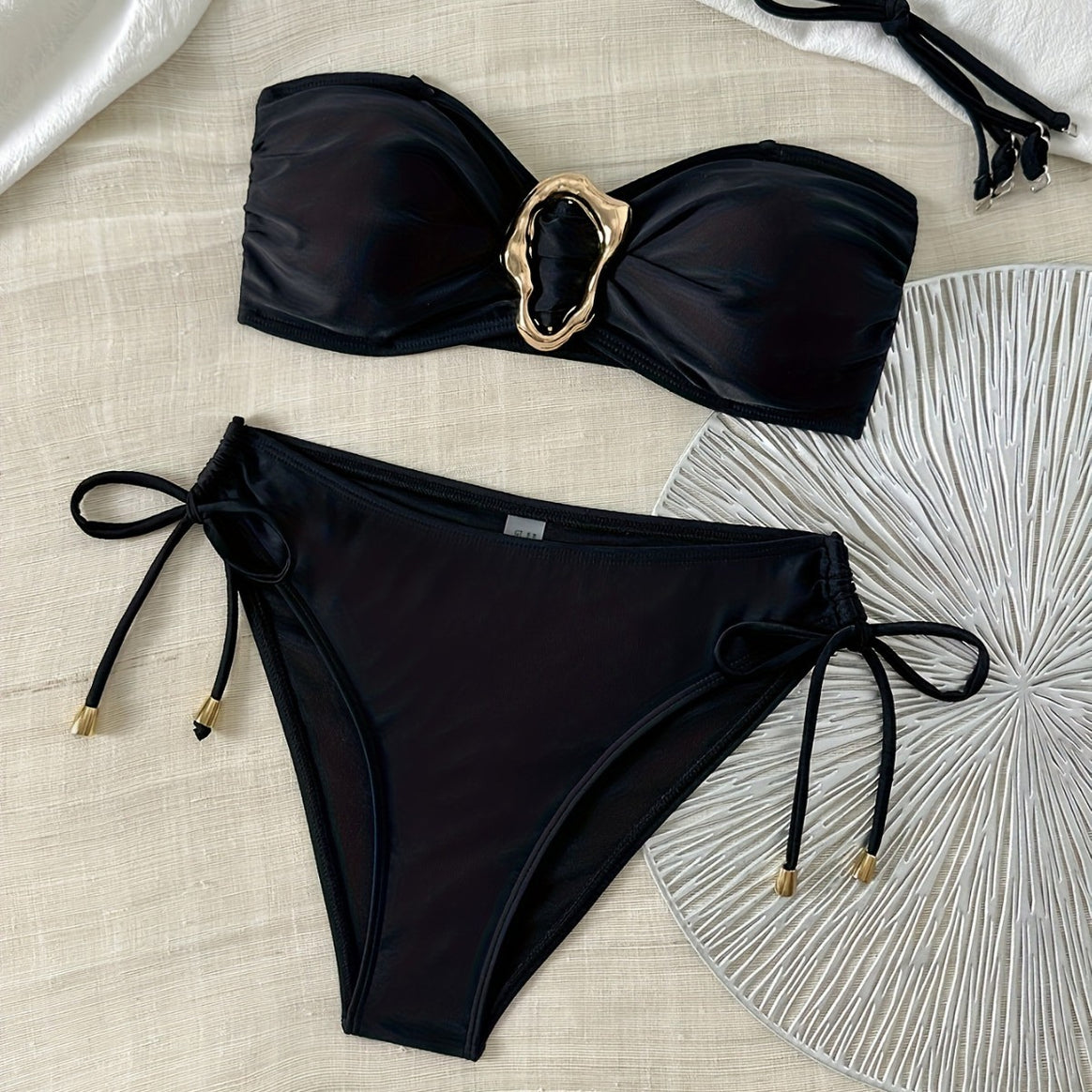Women's bandeau bikini with elegant gold buckle Mune Fashion