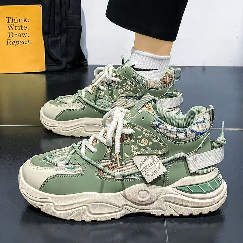 Women's Sporty Chunky Sneakers with Robust Design and Slip-Resistant Sole Mune Fashion