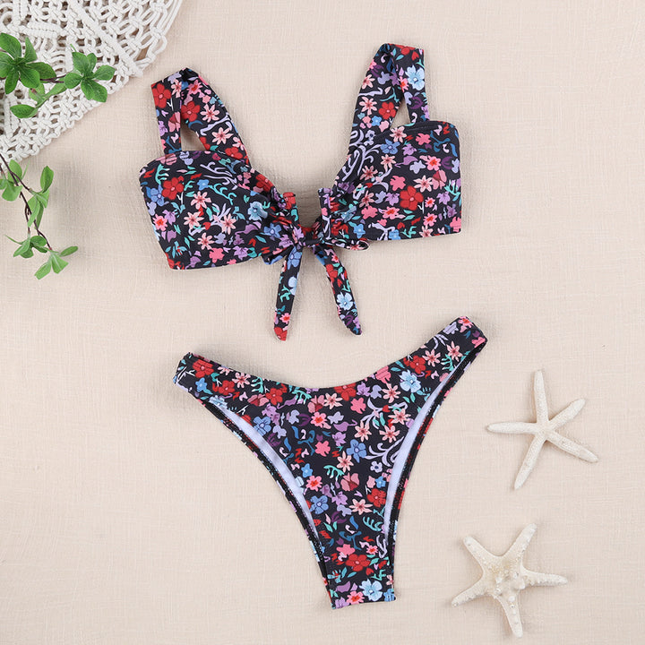 Women's bikini set with fashionable knot design and floral pattern Mune Fashion