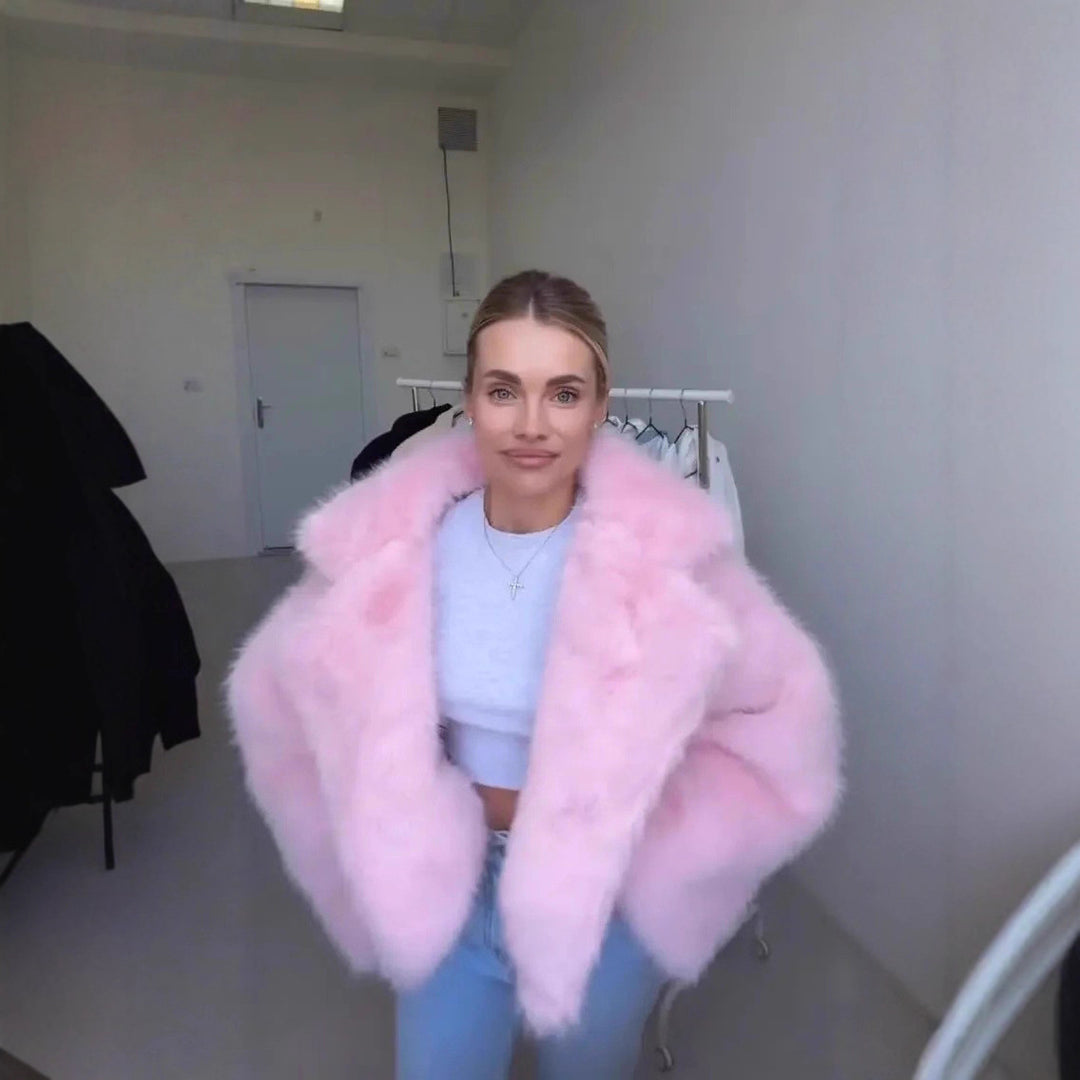 Women Cropped Faux Fur Bomber with Voluminous High Pile Mune Fashion