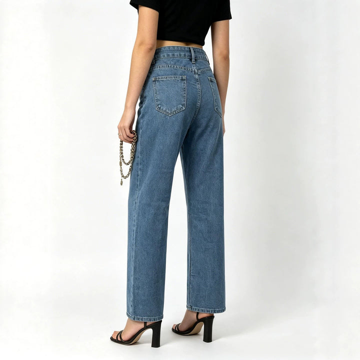 Women's high-waisted straight-leg jeans with straight leg and subtle vintage wash Mune Fashion