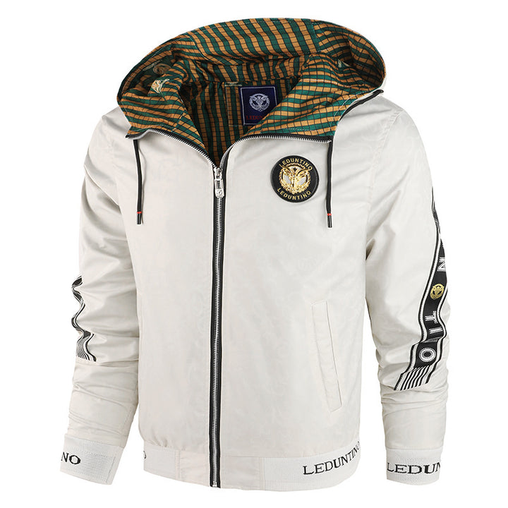 Men's lightweight hooded sports jacket with jacquard pattern, metal zipper and elastic cuffs.
