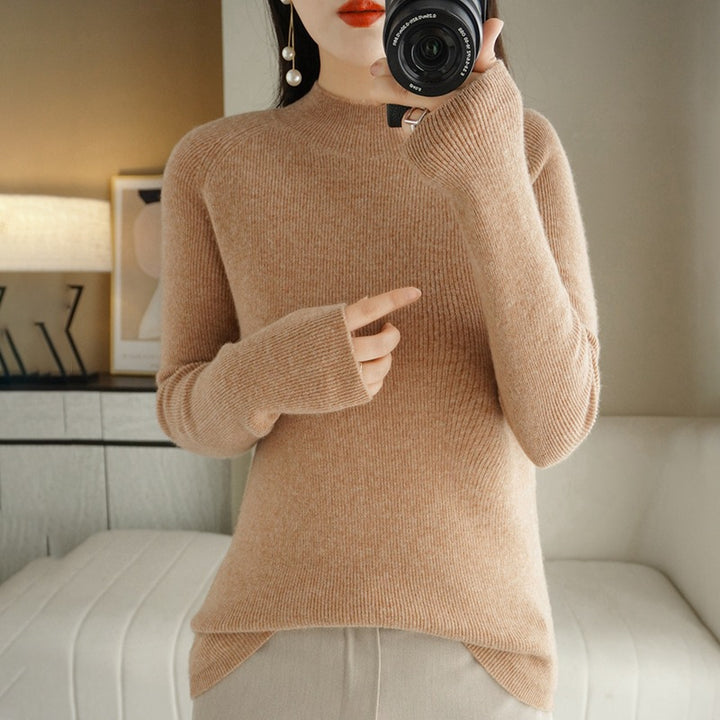 Women's slim-fit stand collar sweater made of lightweight fine knit with a fine ribbed structure Mune Fashion