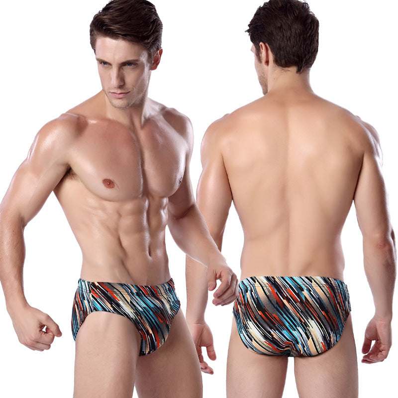 Men's swim trunks with modern geometric pattern Mune Fashion