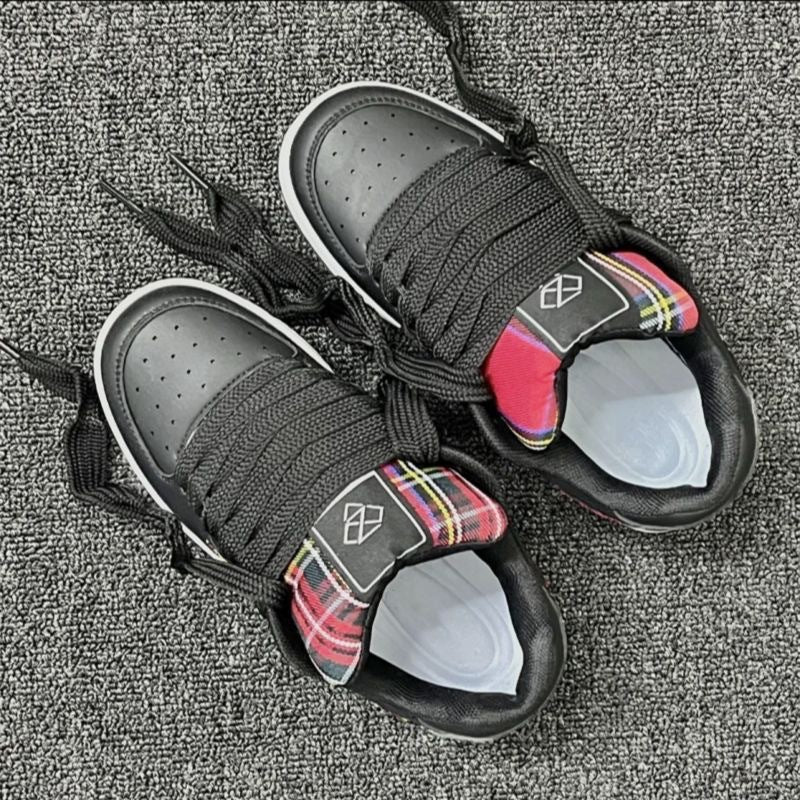 Women's fashionable sneakers with graphic design and breathable surface structure Mune Fashion
