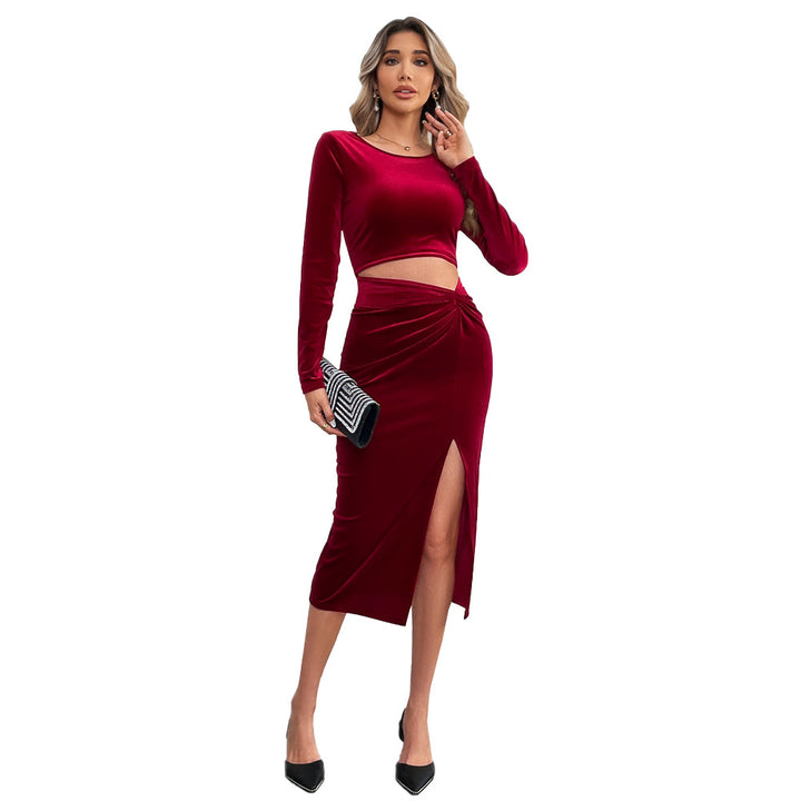 Women’s elegant velvet two-piece set with long-sleeved crop top, fitted midi skirt, and side leg slit Mune Fashion
