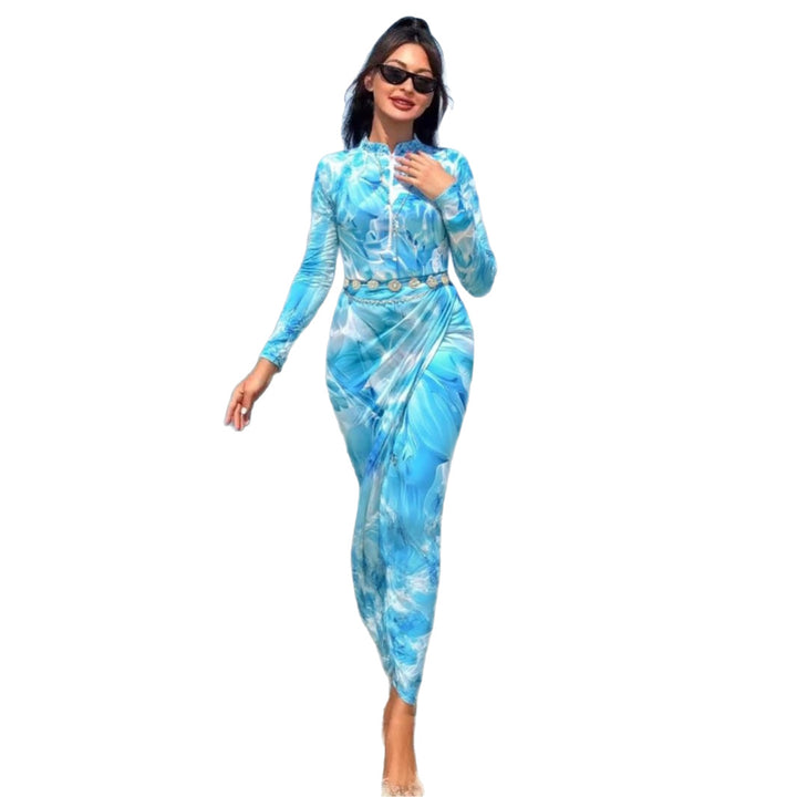 Women's elegant beach suit with a fitted silhouette and floral design Mune Fashion