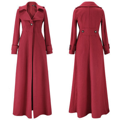 Mune | Ladies Elegant Long Coat with Classic Lapels and Modern Accents