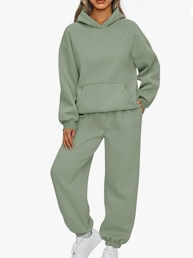 Women's cozy oversized hoodie and jogging pants set made of soft cotton blend Mune Fashion