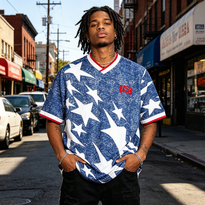 Unisex casual jersey shirt with V-neck, all-over star print and contrast trim Mune Fashion