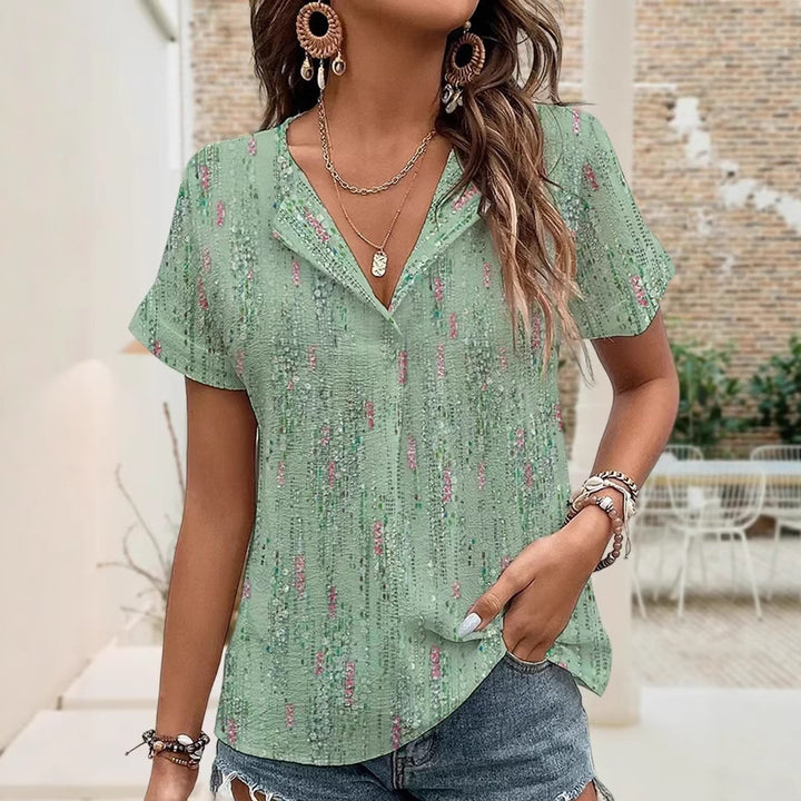 Ladies lightweight V-neck blouse with structured crepe look, short kimono sleeve and rounded hem Mune Fashion