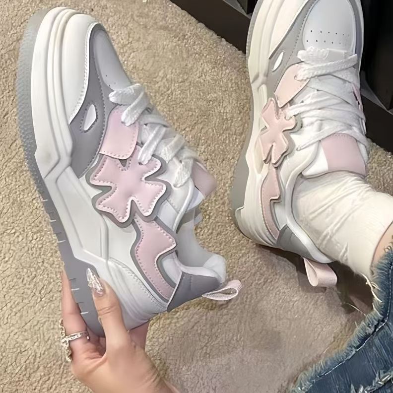 Women's Trendy Sneakers with Stylish Star Design Mune Fashion