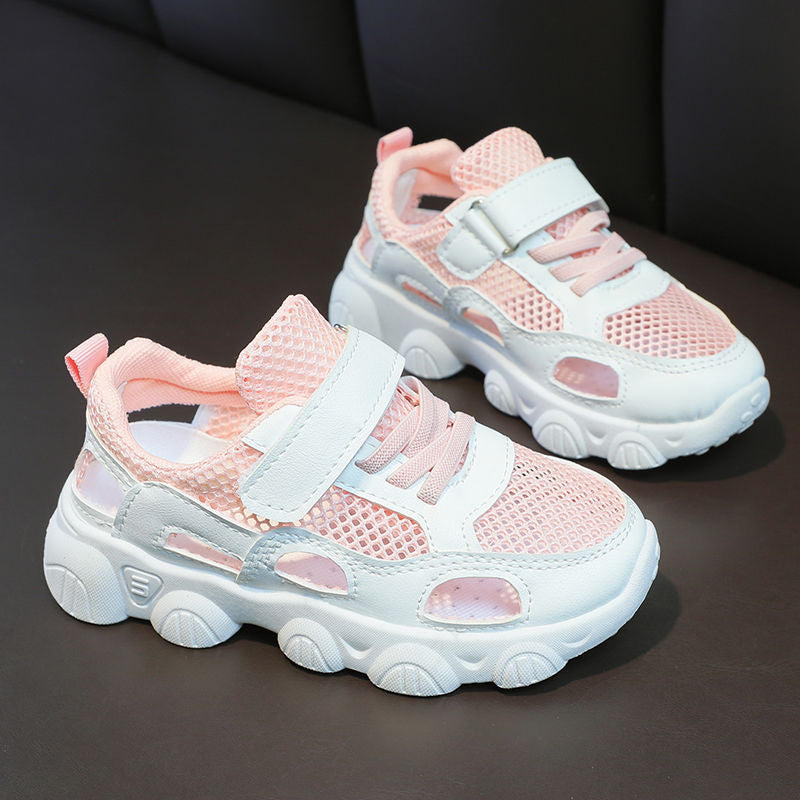 Women's sporty sneakers with breathable mesh material from Mune Fashion