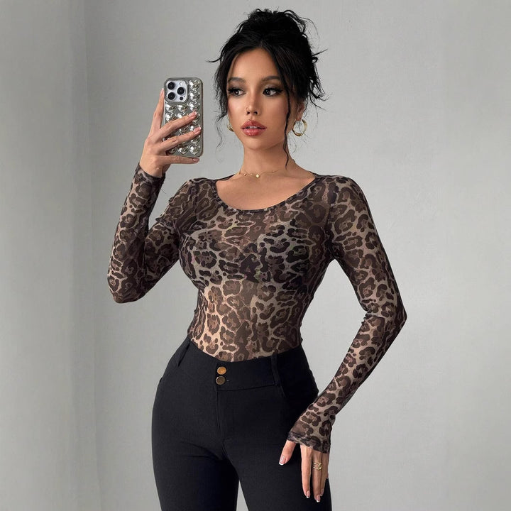 Women's semi-transparent fitted mesh shirt with leopard pattern and round neck Mune Fashion