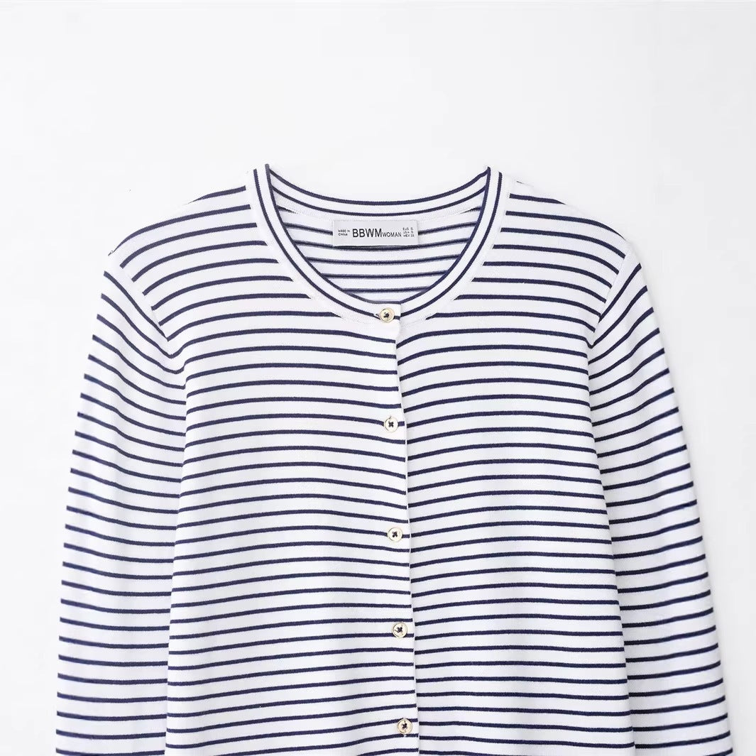 Women's fine knit cardigan with nautical striped pattern, round neckline and mother-of-pearl button placket Mune Fashion