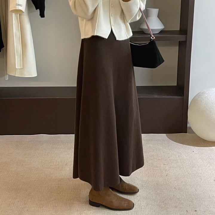 Ladies Elegant Maxi Skirt with Flowing Cut Mune Fashion