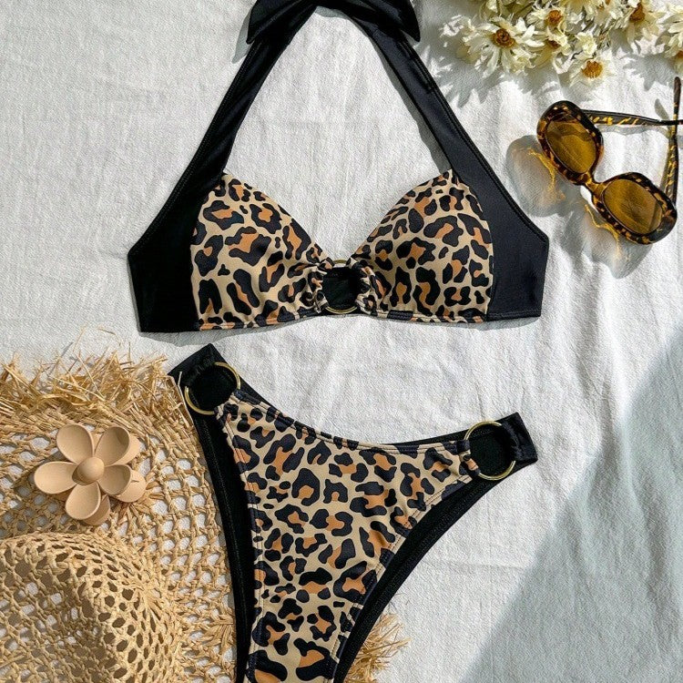 Women's bikini set with stylish leopard pattern and adjustable strap system Mune Fashion