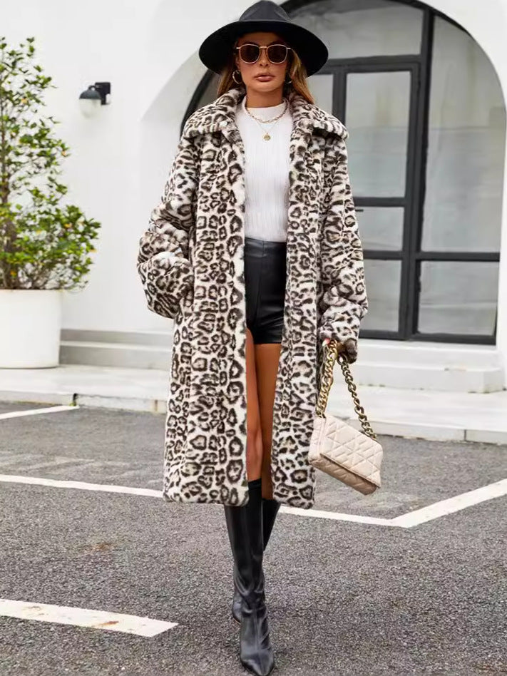 Ladies Elegant and Stylish Faux Fur Coat Mune