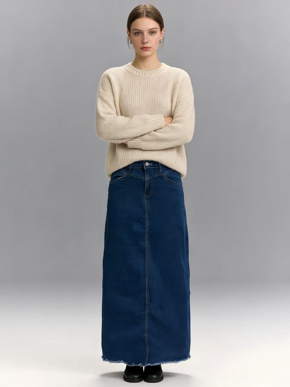 Ladies nan longer High-Waist Denim Maxi Skirt with straight silhouette and raw hem Mune Fashion