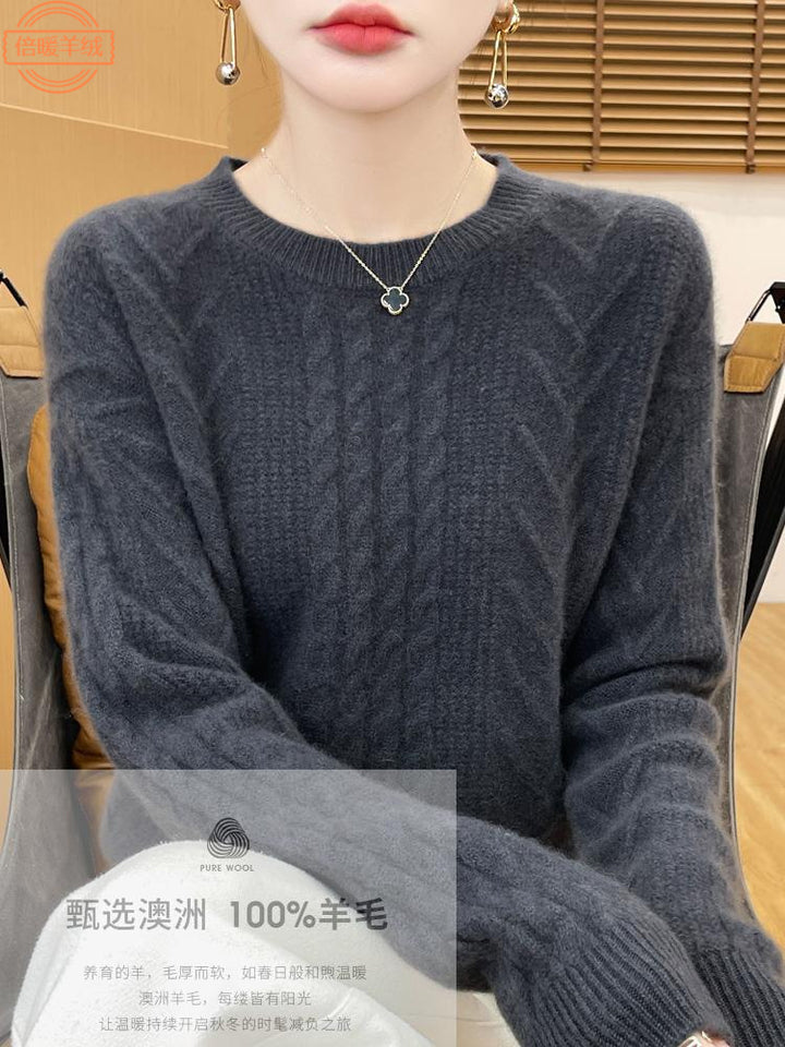 Ladies short pullover with cable pattern, round neck and cashmere-like softness Mune Fashion